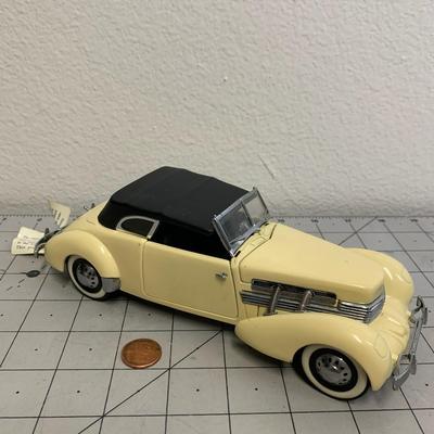 1937 Cord 812 Phaeton Coupe by Precision Models in box Franklin Mint