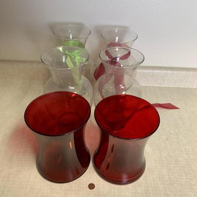 6 Vases (2 red)