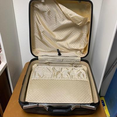 Vintage Large Samsonite Suitcase black