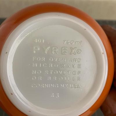 Orange Vintage Pyrex 750ml bowl (oven & microwave only) - Autumn Harvest