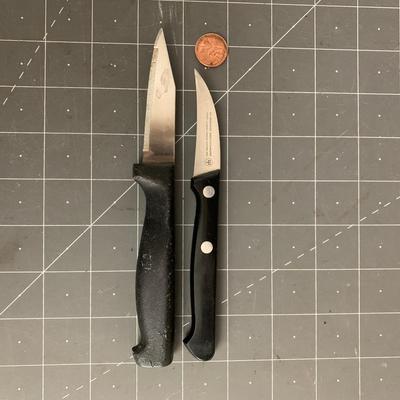 2 knives with black handle (one is Ed. Wusthof Dreizackwerk)