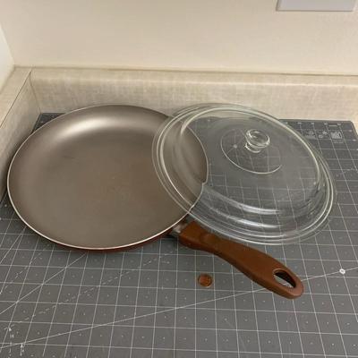 12 inch Silverstone skillet with glass lid