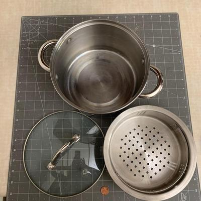 Steamer pot with lid