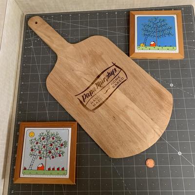 Papa murphys cutting board + 2 vintage art Lillian Vernon Seasons Ceramic Trivet Tiles