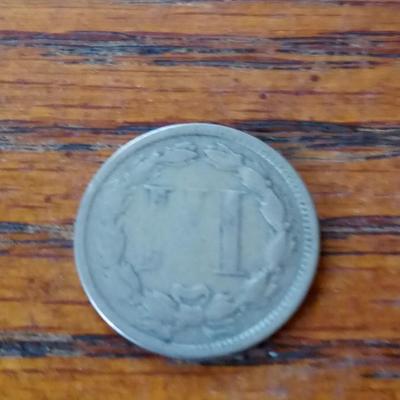 LOT 33 1865 CIVIL WAR DATED THREE CENT COIN