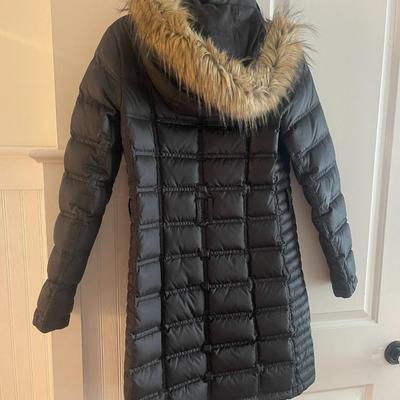 BROOKS BROTHERS, MARC NY, GAP PUFFER JACKETS (WOMENS)