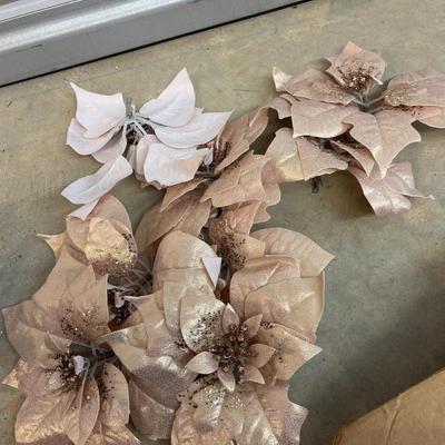Gold Glitter Poinsettia Leaf Clips Lot