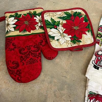 Christmas Kitchen Lot
