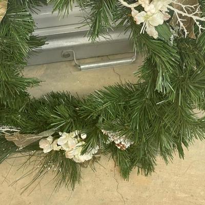 Cute Wreath with Branch Frame