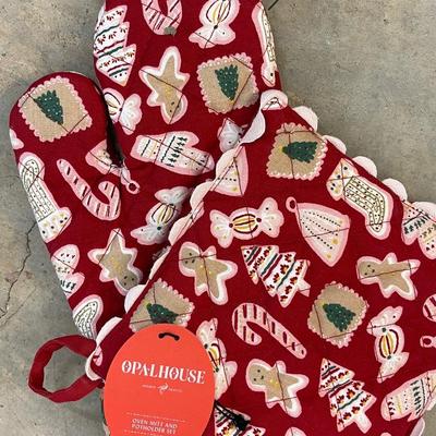 NEW Potholder Set