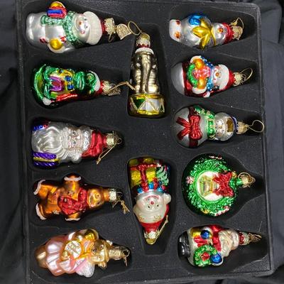 2002 Thomas Picconi glass ornament collection