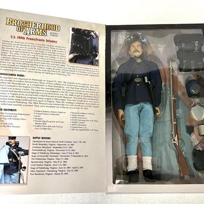 [R] Brotherhood of Arms Action Figures