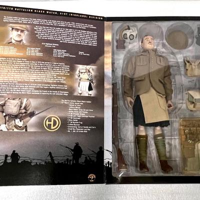 [R] Bayonets & Barbed Wire Action Figures