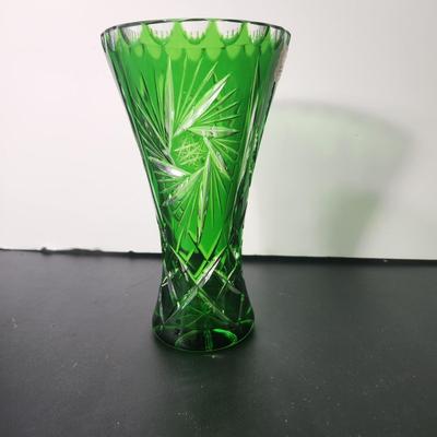 Vintage Emerald Green Vase Cut to Clear  Glass Hochglanz Bleikristall 8.25"