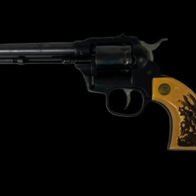 [XR] Hi Standard .22LR Revolver