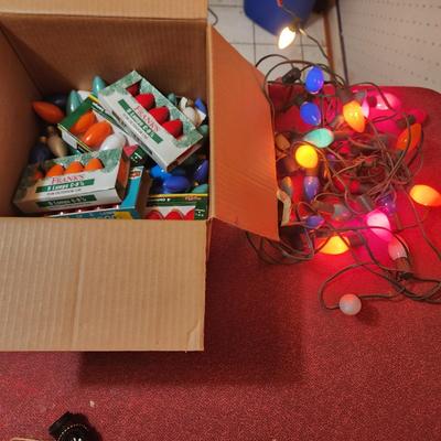 Box and String of Christmas Lights & extra bulbs C-9