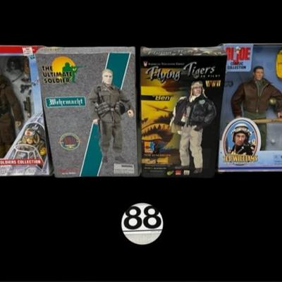 [R] Action Figure Assortment