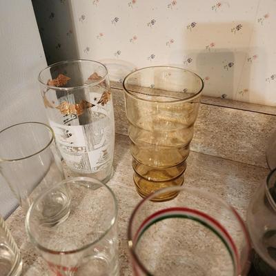 Large Assortment vintage Glassware Corning Pyrex Fire King