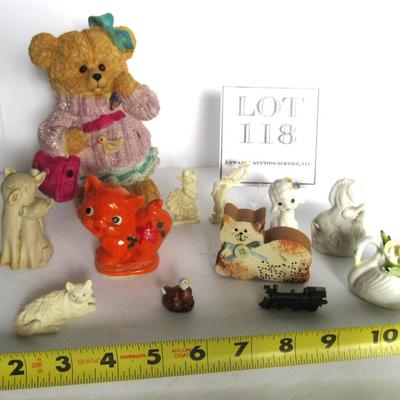 Lot of Figurines, Fine China Swan With Flowers