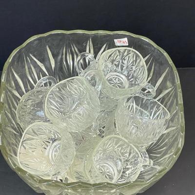 1960â€™s Hazel Atlas Williamsport Punch Bowl