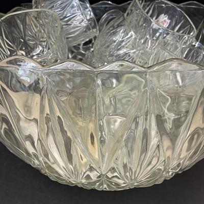 1960â€™s Hazel Atlas Williamsport Punch Bowl