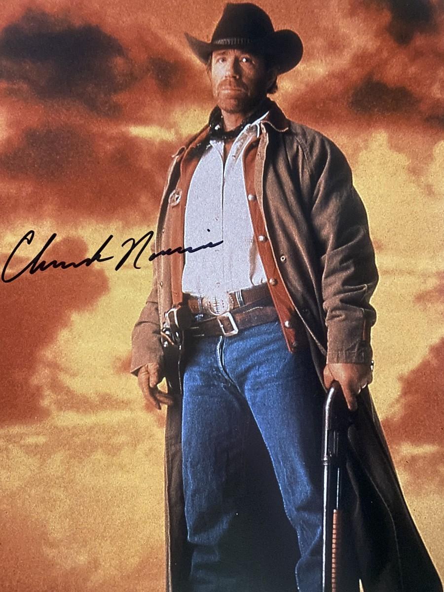 Walker Texas Ranger Chuck Norris signed photo | EstateSales.org