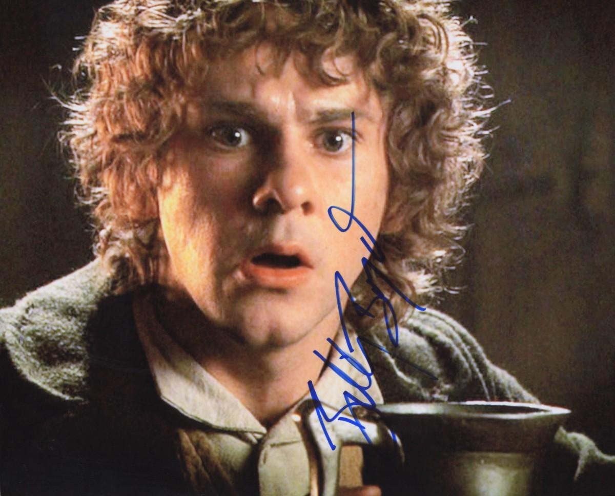 Dominic Monaghan signed movie photo | EstateSales.org