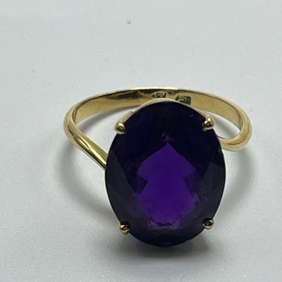 18K Gold Ring with Amethyst Colored Stone & Pendant (B1-MG)