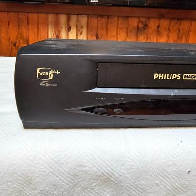 Philips Magnavox VHS Player (D-JS)