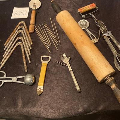 Vintage Kitchen Lot
