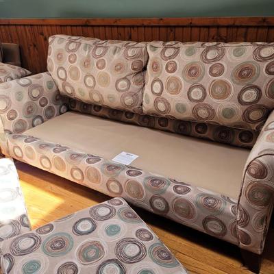 Bassett Furniture Modern Sofa (D-CE)