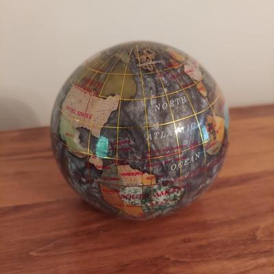 Retro Bankers Lamp and Globe Paperweight (O-BBL)