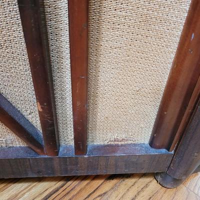 Vintage Admiral Chassis Radio Phonograph (D-CE)