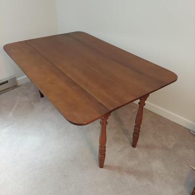Colonial Style Drop Leaf Dining Table (O-BBL)