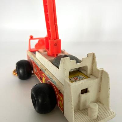 VINTAGE FISHER Price Toys