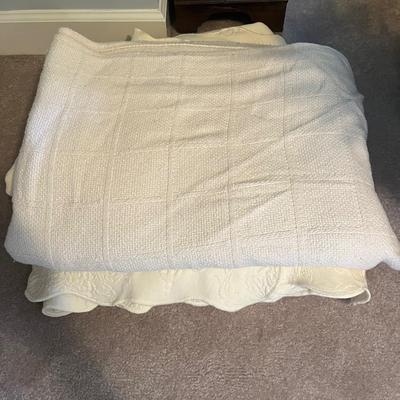 Twin Bedding w/ Columbia Sheets & Ralph Lauren Blanket (BR2-KD)