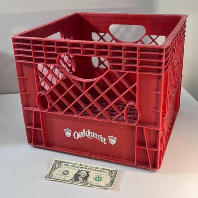 OAKHURST STURDY PLASTIC MILK CRATE