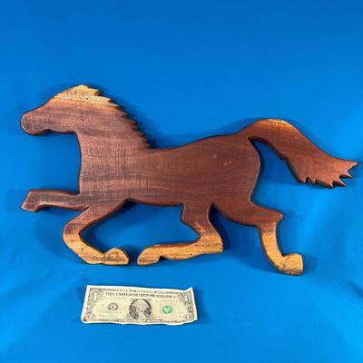 WOOD GALLOPING MUSTANG CUTTING BOARD OR DECOR?