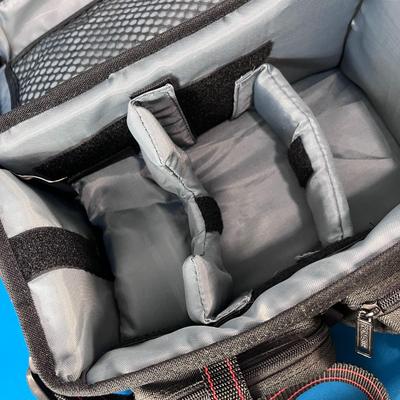 PROMASTER NYLON CAMERA BAG LIKE NEW CONDITION