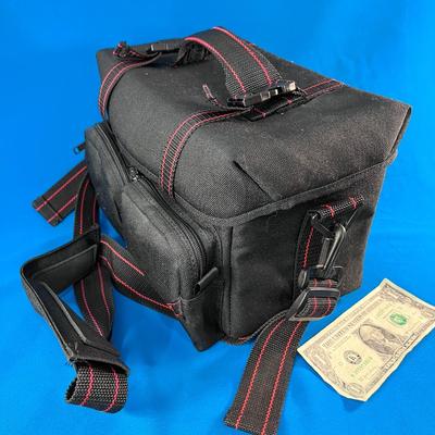 PROMASTER NYLON CAMERA BAG LIKE NEW CONDITION