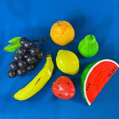 GROUP OF 7 BRIGHT PAPIER MACHE FRUIT