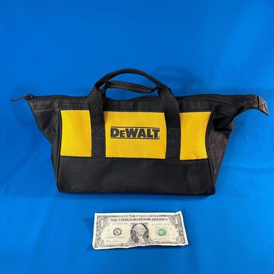 DEWALT ZIPPERED TOOL BAG 