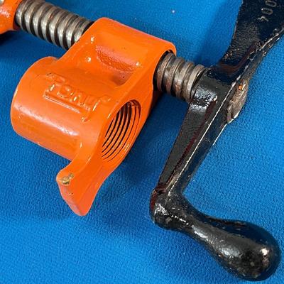 PONY BRAND 1â€ PIPE CLAMP PAIR MADE IN U.S.A.