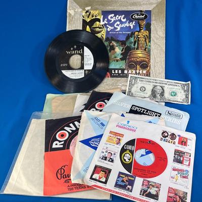 ASSORTMENT OF VINTAGE RECORDS VARIOUS ARTISTS 10 COUNT