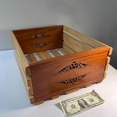 PRETTY LASER CUT? WOODEN CRATE
