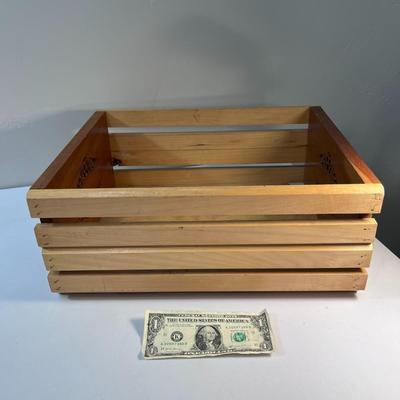 PRETTY LASER CUT? WOODEN CRATE