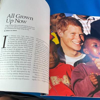 2012 â€œTHE ROYAL FAMILYâ€ SPECIAL BOOKLET QUEENâ€™S 60 YEAR REIGN