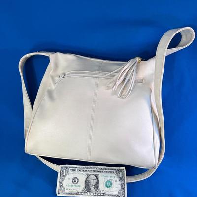 ELEGANT CREAM & GOLD TEXTURED PURSE HANDBAG WITH TASSEL
