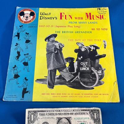 1955 WALT DISNEYâ€™S â€œFUN WITH MUSICâ€ 78 rpm RECORD ALBUM