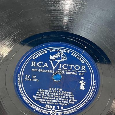 VINTAGE RCA VICTOR CHILDRENâ€™S 78 rpm RECORD ALBUM â€œABC AND 123 FUNâ€